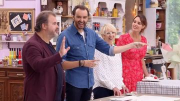 La robe longue imprimée de Julia Vignali dans Le meilleur pâtissier du 14/11/2018