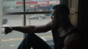 Le marcel noir porté par Adonis Johnson (Michael B. Jordan) dans CREED II