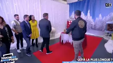 La veste bomber portée par Cyril Hanouna dans Touche pas à mon poste 8/11/18