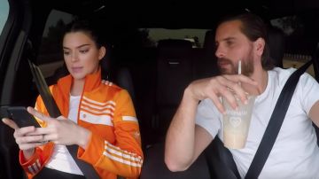 Orange Piste Veste d'elle-Même (Kendall Jenner) en accord avec les Kardashians (S15E12)