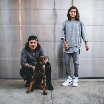 Les Sneakers Nike Air Force 1 High Sp "supreme" portées par Alex van den Hoef sur le compte instagram de @dvbbs
