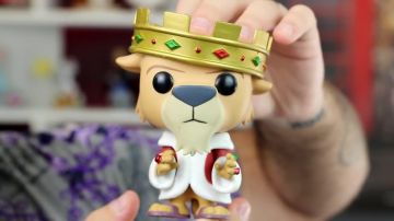 El funko pop de Prince John de Robin Hood de wonder hook en el video MY COLLECTION OF DISNEY VILLAINS IN FUNKO POP
