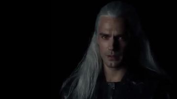 La peluca blanca de Geralt de Rive (Henry Cavill) en The Witcher