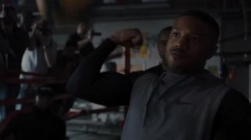 Sweatshirt Nike worn by Adonis Johnson (Michael B. Jordan) in Creed II