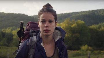 Deuter Sac à dos porté par Bluebird (Laia Costa), comme on le voit dans le Maine
