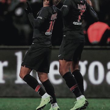 Football shoe Nike Mercurial Superfly 360 Elite SG PRO worn by Kylian Mbappé on the account instagram @neymarjr