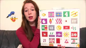 The Advent calendar 2018 Tsum Mini Plush in the youtube video opening of the advent calendar disney animators collection littles 2018