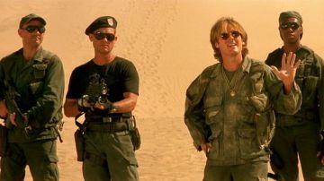 Collar de medallón de ojo de Ra usado por el Dr. Daniel Jackson (James Spader) en Stargate: Stargate