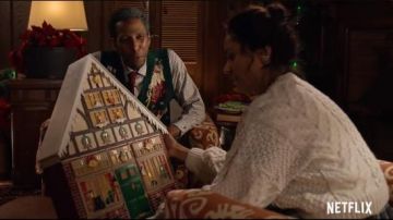 The sweater twisted from Abby Sutton (Kat Graham) in The Holiday Calendar