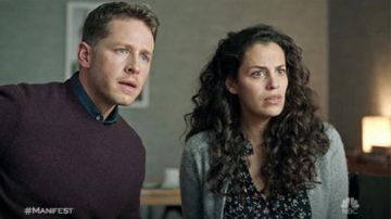 Impression de la Soie à Volants Haut porté par la Grâce de Pierre (Athena Karkanis) dans le Manifeste (S01E01)