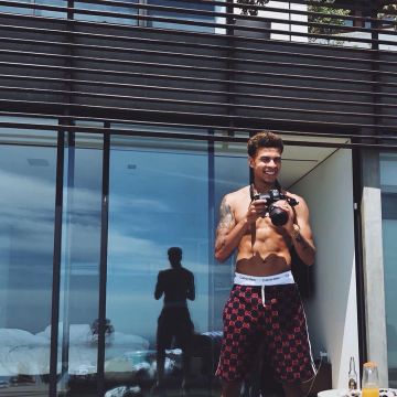 Underpants Calvin klein of Dele Alli on the account instagram @dele