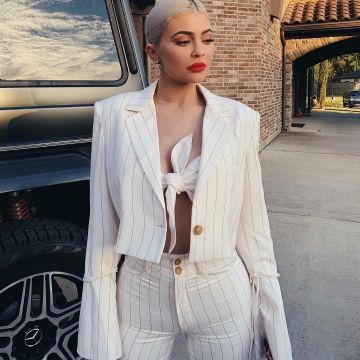 Top cha cha usado por Kylie Jenner en la cuenta de Instagram @kyliejenner