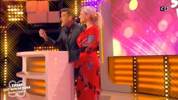 El traje impreso de Kelly Vedovelli en TPMP hace su blooper del 16/11/2018