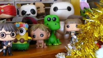 The funko pop of Arlo in The journey of Arlo of Ptikouik in the video MY ENTIRE COLLECTION OF FUNKO POP !!