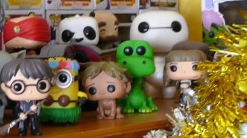 El funko pop de Hermione y el Hogwarts Express en Harry Potter de Ptikouik en el video ALL MY FUNKO POP COLLECTION!!