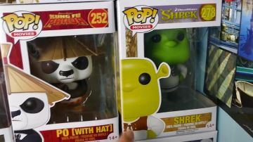 The Funko Pop The Puss In Boots In Shrek Of Ptikouik In The Video My Entire Collection Of Funko Pop Spotern