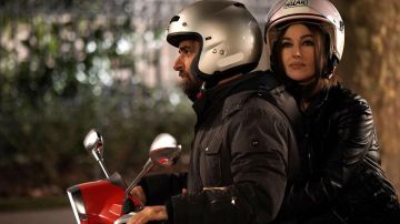 La parka Eden Park de Gabriel Sarda (Greg Montel) en Dix Pour Cent S03E02