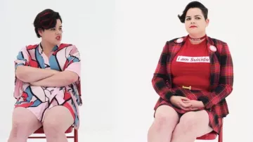 "H" red belt worn by Heather Chandler (Melanie Field) as seen in Heathers S01E07