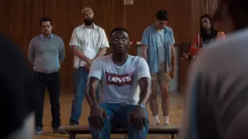 The gray t-shirt Levi's Stan (Ahmed Sylla) in Each for all