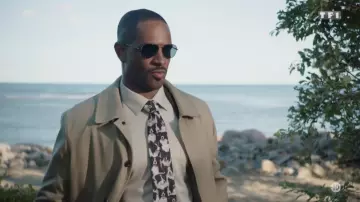 Les lunettes de soleil aviator de Perry Gahalowood (Damon Wayans Jr.) dans La Vérité sur l'affaire Harry Quebert S01E02