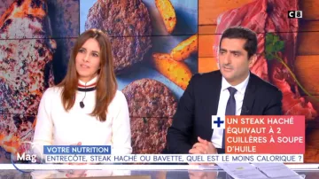 Le Pull col roulé de Caroline Munoz dans William à mididu 15/11/2018