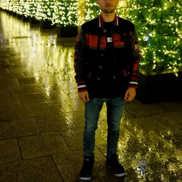 Les Sneakers Nike Pg 2  "playstation" portées par Squeezie sur le compte instagram de @xsqueezie