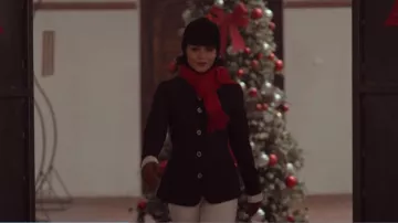 The red scarf of Stacy De Novo / Lady Margaret (Vanessa Hudgens) in The Princess of Chicago