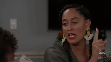 Pendientes de Rainbow Johnson (Tracee Ellis Ross) en color negro (S05E03)