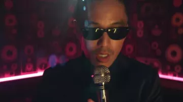 Ray-Ban Sunglasses in Waste It On Me Music Video of Steve Aoki feat. BTS