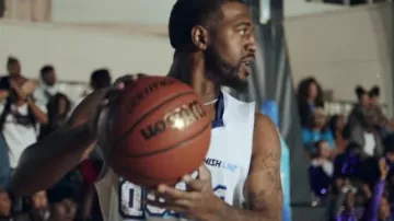 Wilson Évolution d'Intérieur de Jeu de Basket-ball dans Comment à ce Sujet? la musique de la vidéo de Quavo