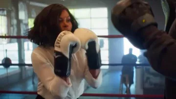 Les gants de boxe Everlast blancs d'Ali Davis (Taraji P. Henson) dans What Men Want