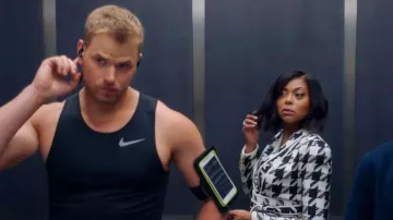 The tank top black Nike Captain F***tastic (Kellan Lutz) in What Men Want