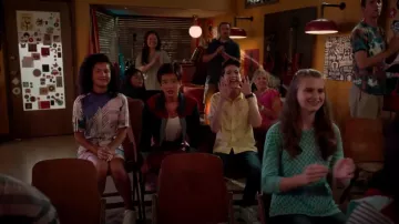 Adidas Originals x FARM Brazilian Street Dress usado por Buffy Driscoll (Sofia Wylie) en Andi Mack S03E04