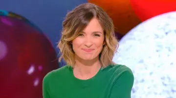 The green sweater from Isabelle Ithurburu in Hello! the 01/12/2018