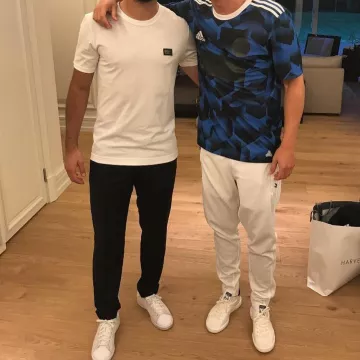 Zapatillas Adidas Stan Smith usadas por Mesut Ozil en su cuenta de Instagram @m10_official