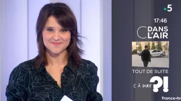 The printed shirt of Melanie taravant in C to say