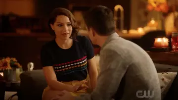 Le top Forever 21 porté par Iris West (Candice Patton) dans Flash S05E07