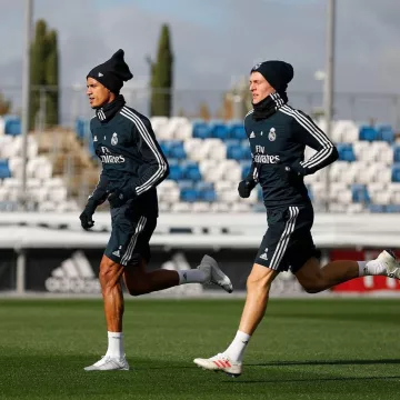 Les chaussures  Nike EXP X14 de Raphaël Varane sur son compte Instagram @raphaelvarane