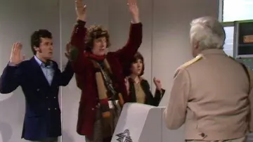 Green black and white silk scarf necktie worn by Doctor Who (Tom Baker) in Doctor Who S12E17