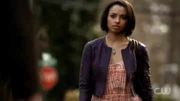 Medieval Black Iron Diamond Pendant Necklace worn by Bonnie Bennett (Kat Graham) as seen in The Vampire Diaries S05E18