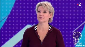 Le Cardigan rayé à bande sport de Nathalie Rihouet dans Télématin du 06/12/2018