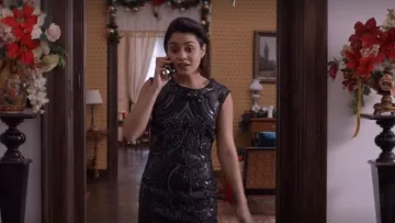 The sequined dress black Stacy De Novo / Lady Margaret (Vanessa Hudgens) in The Princess of Chicago