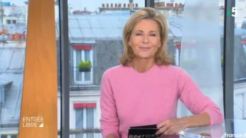 Le pull rose de Claire Chazal dans Entrée libre du 06/12/2018