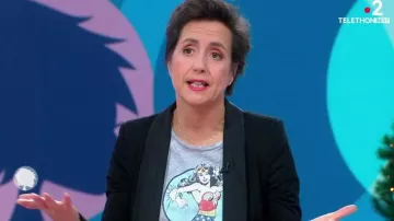 Le tee shirt Wonder Woman de Anne-Marie Revol dans C'est au programme le 07.12.2018