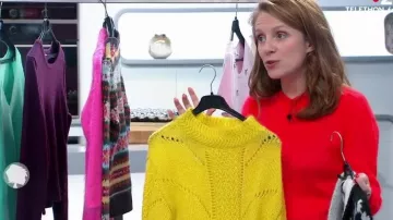 The sweater yellow Berenice presented by Sophie Brafman in this is the program the 07.12.2018