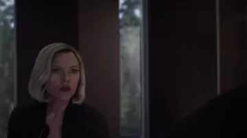 Le blouson bomber noir porté par Natasha Romanoff / Black Widow (Scarlett Johansson) dans Avengers Endgame