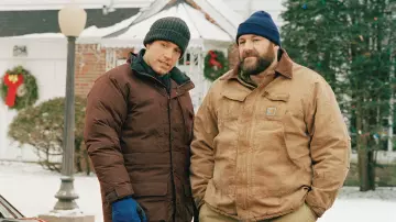 La chaqueta Carhartt usada por Tom Valco (James Gandolfini) en Family for Rent