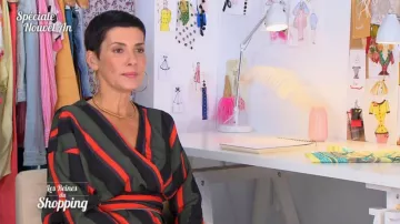 La blusa a rayas anudada a la cintura de Cristina Córdula en Las Reinas de las Compras del 20/11/2018