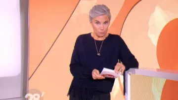 El jersey con flecos de Élisabeth Quin en 28 minutos del 07/12/2018