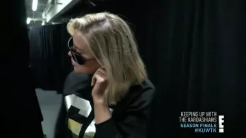 Good American The Varsity Crew Black 003 worn by Khloé Kardashian in Keeping Up with the Kardashians S15E16